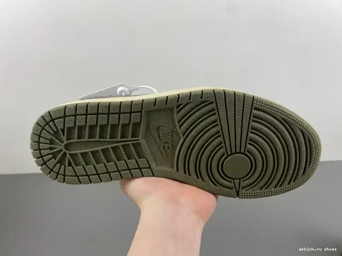 Rep X MEDIUM OLIVE TRAVIS AIR OG SCOTT JORDAN 1 DM7866-200 LOW 0525